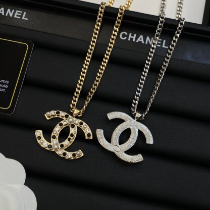 Chanel fashionable and versatile necklace - Image 2