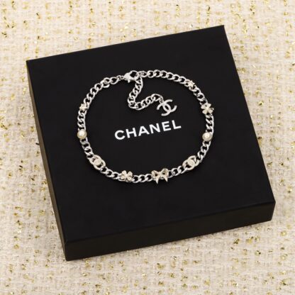 Chanel four-leaf clover double c bow necklace - Image 2
