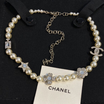 Chanel four-leaf clover star pearl necklace - Image 2