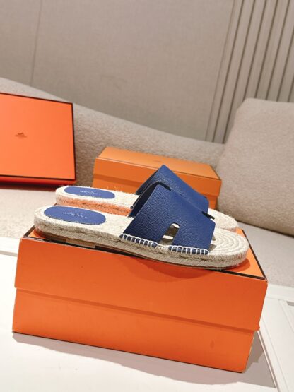 Hermès latest spring and summer dark blue refreshing and comfortable straw slippers - Image 2