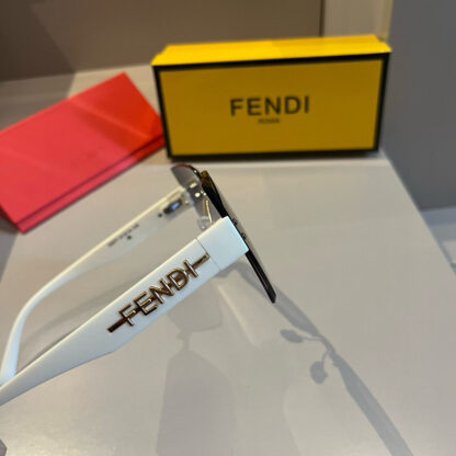 FENDI fashion trend sunglasses - Image 3