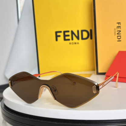 FENDI fashion trend sunglasses - Image 3