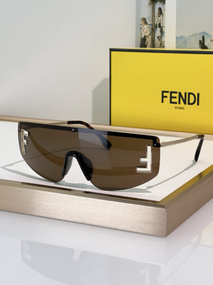 FENDI fashion trend sunglasses - Image 3