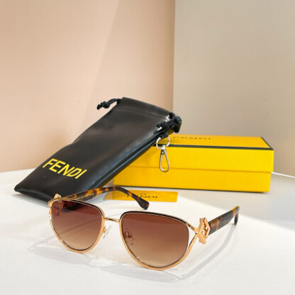 FENDI fashion trend sunglasses - Image 3