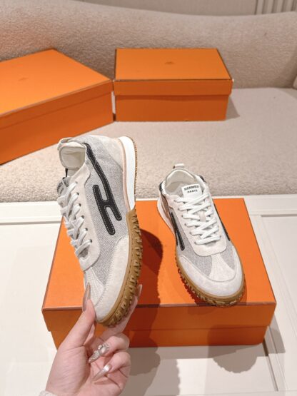 Hermès apricot black goatskin contrasting sneakers, 2cm thick sole - Image 2
