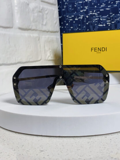 FENDI fashion trend sunglasses - Image 3
