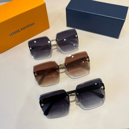 LOUIS VUITTON Fashion Sunglasses - Image 12