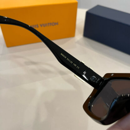 LOUIS VUITTON Fashion Sunglasses - Image 12