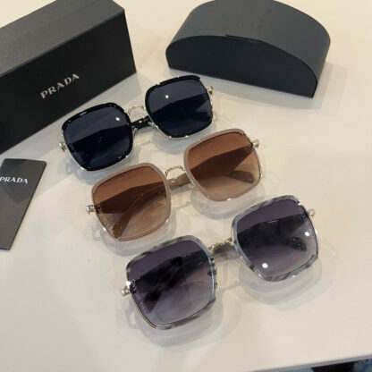 Prada fashion trend sunglasses - Image 11