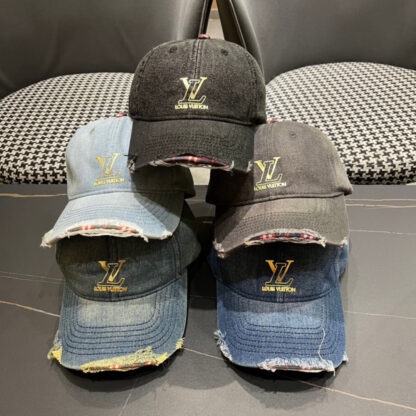Louis Vuitton leather baseball cap - Image 11