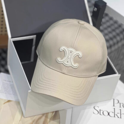Celine exquisite baseball cap - Image 12