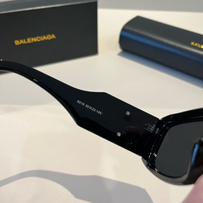 Balenciaga fashion sunglasses - Image 11
