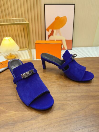 Hermès dark blue handmade stiletto sandals - Image 3