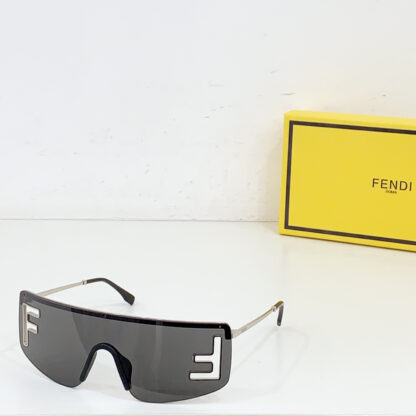 FENDI fashion trend sunglasses - Image 4