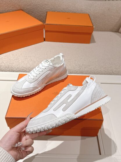 Hermès white and grey goatskin contrasting sneakers, 2cm thick sole - Image 3