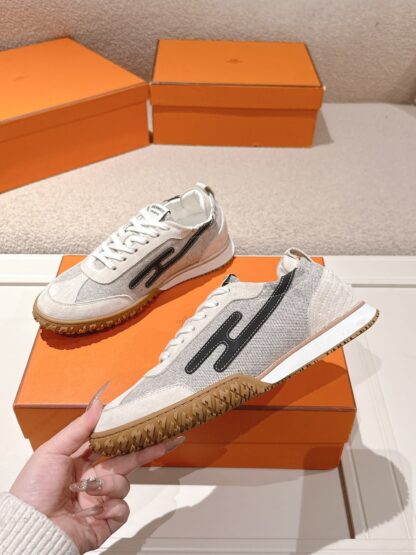 Hermès apricot black goatskin contrasting sneakers, 2cm thick sole - Image 3