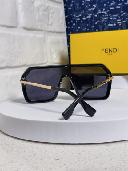 FENDI fashion trend sunglasses - Image 4