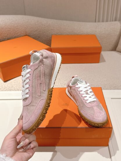 Hermès apricot pink goatskin contrasting sneakers, 2cm thick sole - Image 3