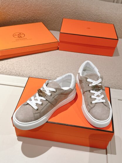 Hermes couple's gray and white Kelly shoe buckle classic flat casual shoes - Image 3