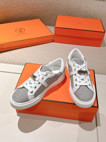 Hermes couple white and gray Kelly shoe buckle classic flat casual shoes - Image 3