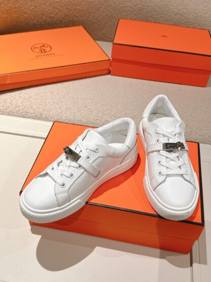 Hermes couple white kelly buckle classic flat casual shoes - Image 3
