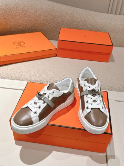 Hermes couple white brown kelly shoe buckle classic flat casual shoes - Image 3
