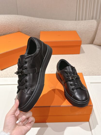 Hermes black classic couple's kelly shoe buckle flat casual shoes - Image 3