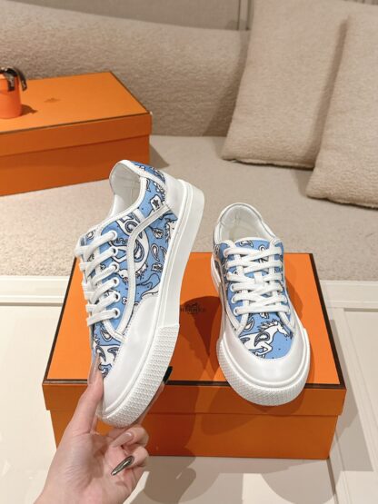 Hermes couple blue and white fashion retro casual skateboard shoes - Image 3