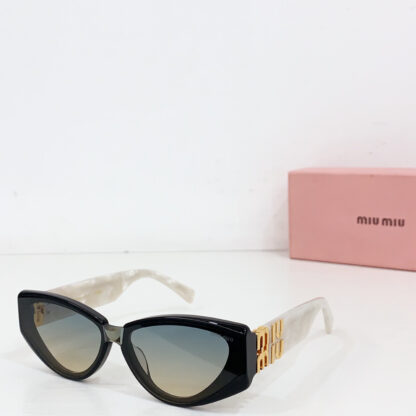 Miu Miu trendy fashion sunglasses - Image 4