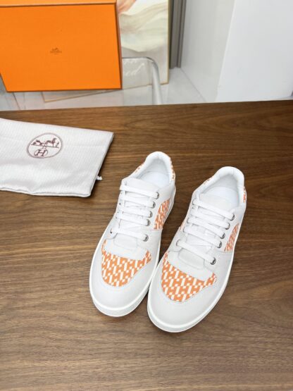 Hermes flat-soled stylish lightweight white and orange sports casual shoes - Image 2