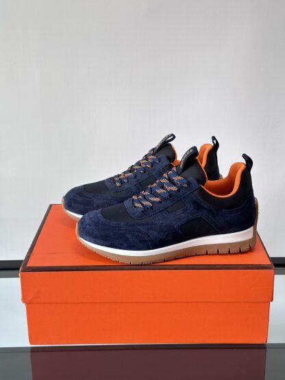 Hermès lightweight and versatile fashionable dark blue sneakers - Image 3