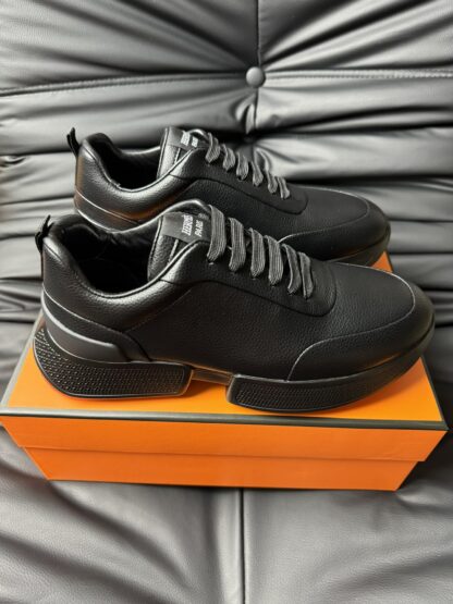 Hermes black high-end elegant casual shoes - Image 3