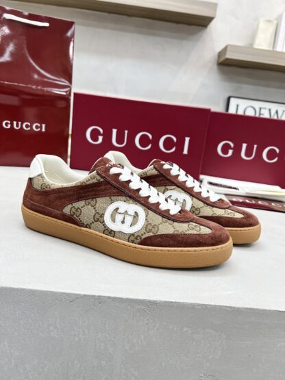 Gucci classic design German training elements catwalk model - Image 4