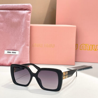 Miu Miu trendy fashion sunglasses - Image 4