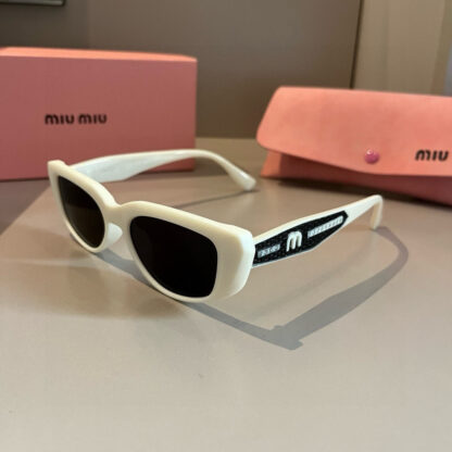Miu Miu trendy fashion sunglasses - Image 4