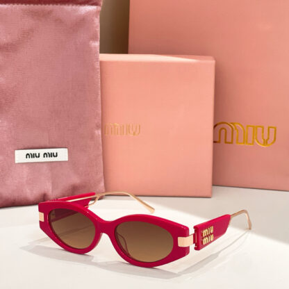 Miu Miu trendy fashion sunglasses - Image 4