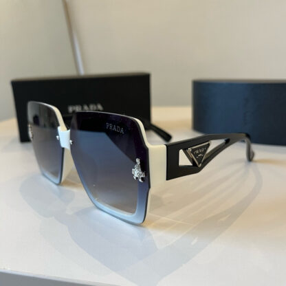 Prada fashion trend sunglasses - Image 3