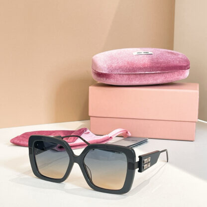 Miu Miu trendy fashion sunglasses - Image 4