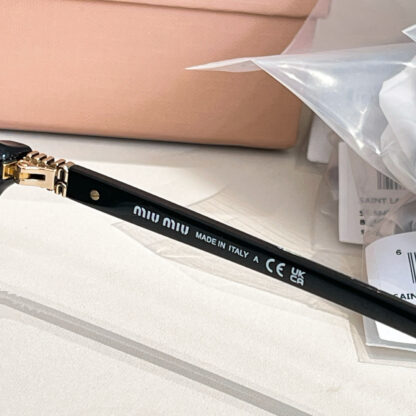 Miu Miu trendy fashion sunglasses - Image 4