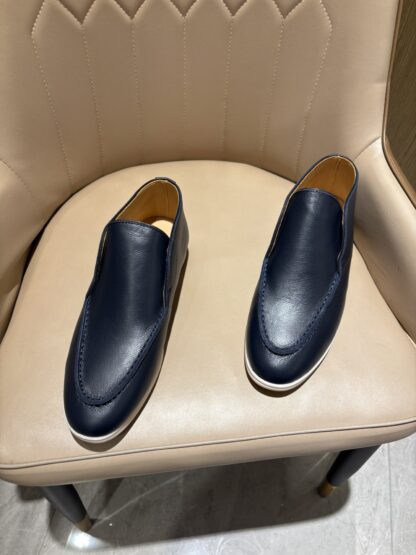 Hermès classic dark blue high-end loafers - Image 3