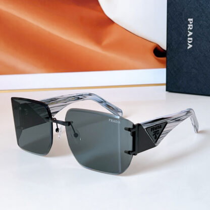 Prada fashion trend sunglasses - Image 3