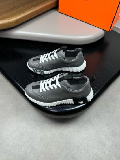 Hermes high-end noble gray and black color matching thick-soled casual shoes - Image 3