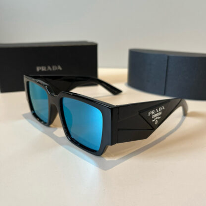 Prada fashion trend sunglasses - Image 3