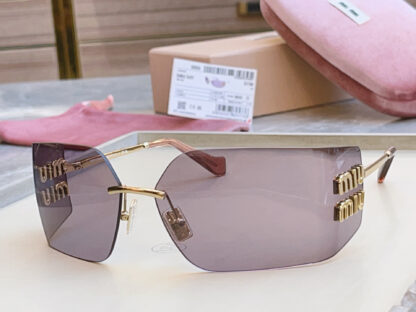 Miu Miu trendy fashion sunglasses - Image 4