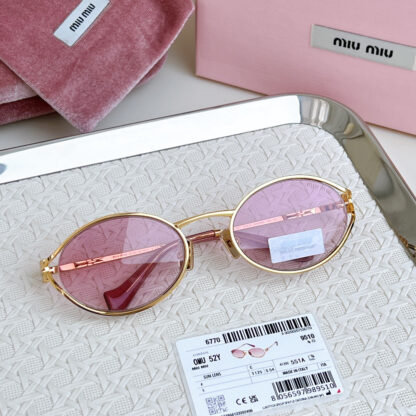 Miu Miu trendy fashion sunglasses - Image 3