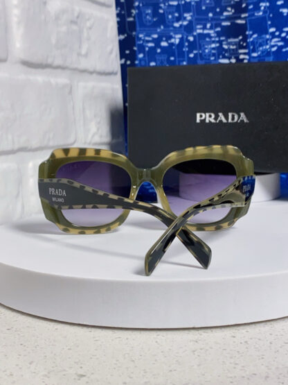 Prada fashion trend sunglasses - Image 4