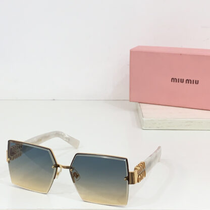 Miu Miu trendy fashion sunglasses - Image 4