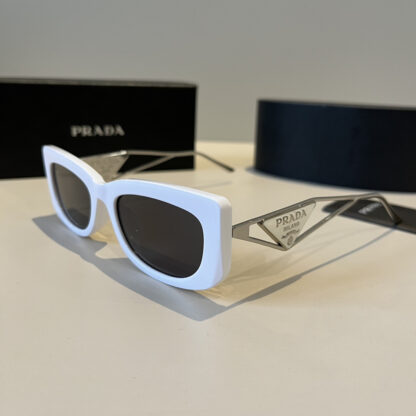 Prada fashion trend sunglasses - Image 4