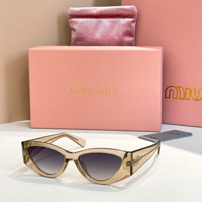 Miu Miu trendy fashion sunglasses - Image 4
