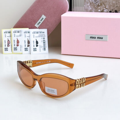 Miu Miu trendy fashion sunglasses - Image 4